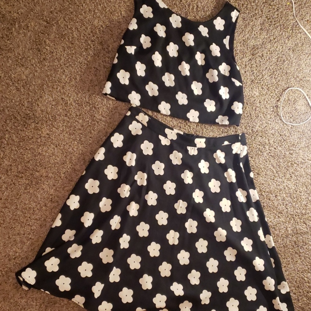 Crop shirt and skirt set